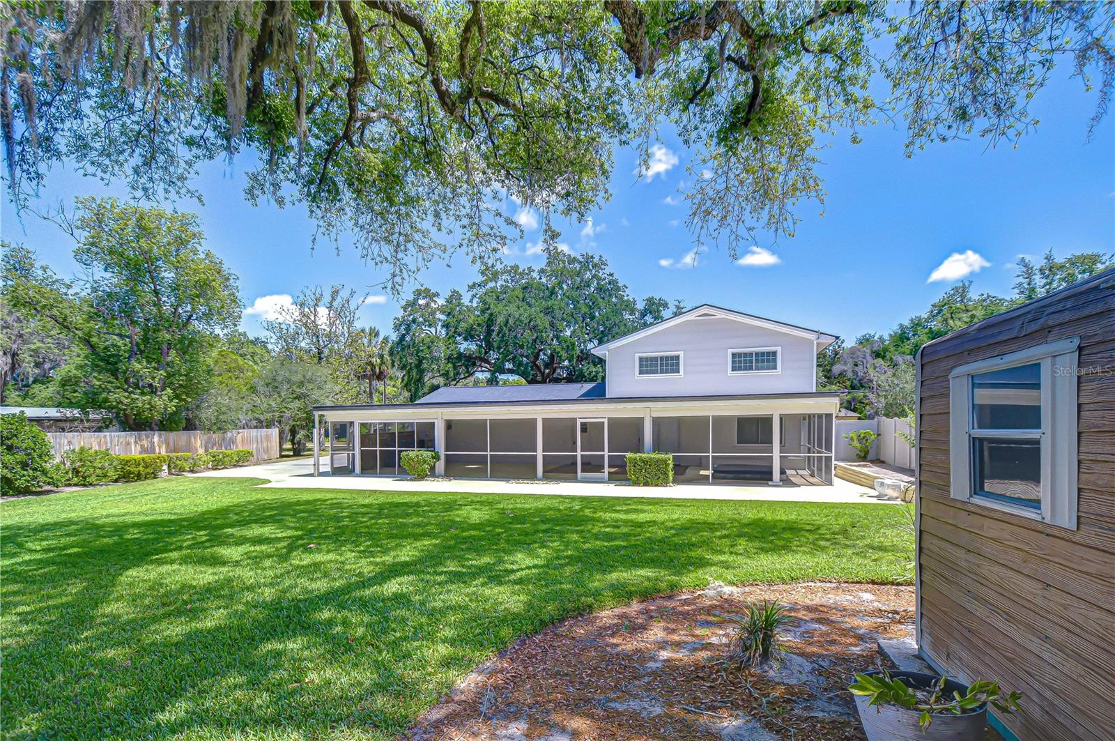11912 RIVERHILLS DR, TAMPA, FL, 33617