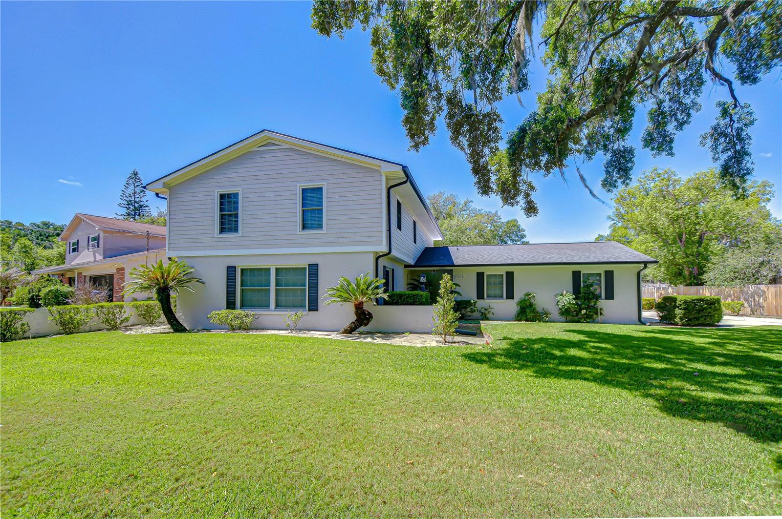 11912 RIVERHILLS DR, TAMPA, FL, 33617
