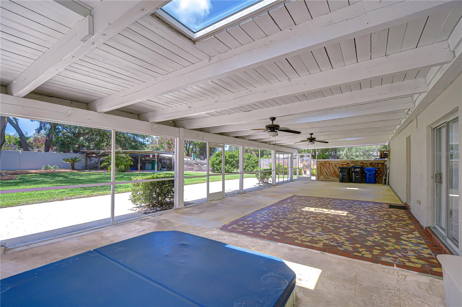 11912 RIVERHILLS DR, TAMPA, FL, 33617