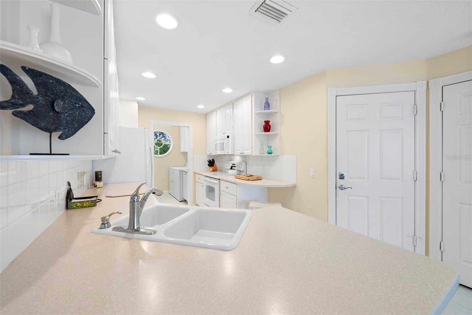7520 ANDORA DR, SARASOTA, FL, 34238