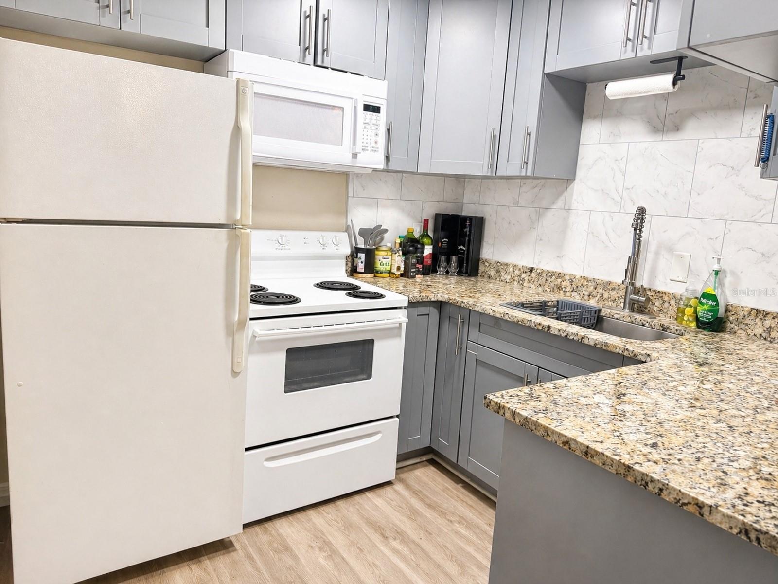 1320 MORELAND DR #27, CLEARWATER, FL, 33764