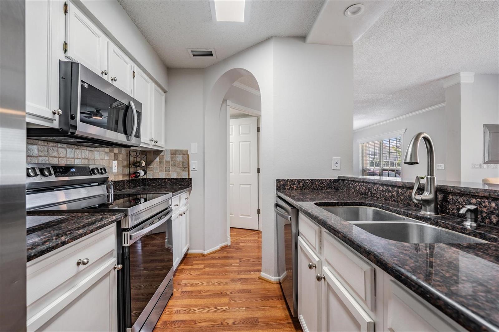 341 KENSINGTON LAKE CIRCLE, BRANDON, FL 33511, BRANDON, FL, 33511