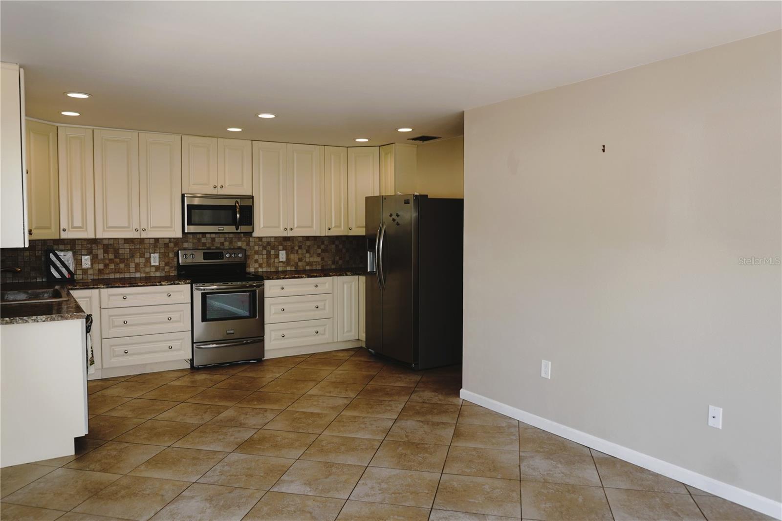 4330 TAHITIAN GARDENS CIR #E, HOLIDAY, FL, 34691