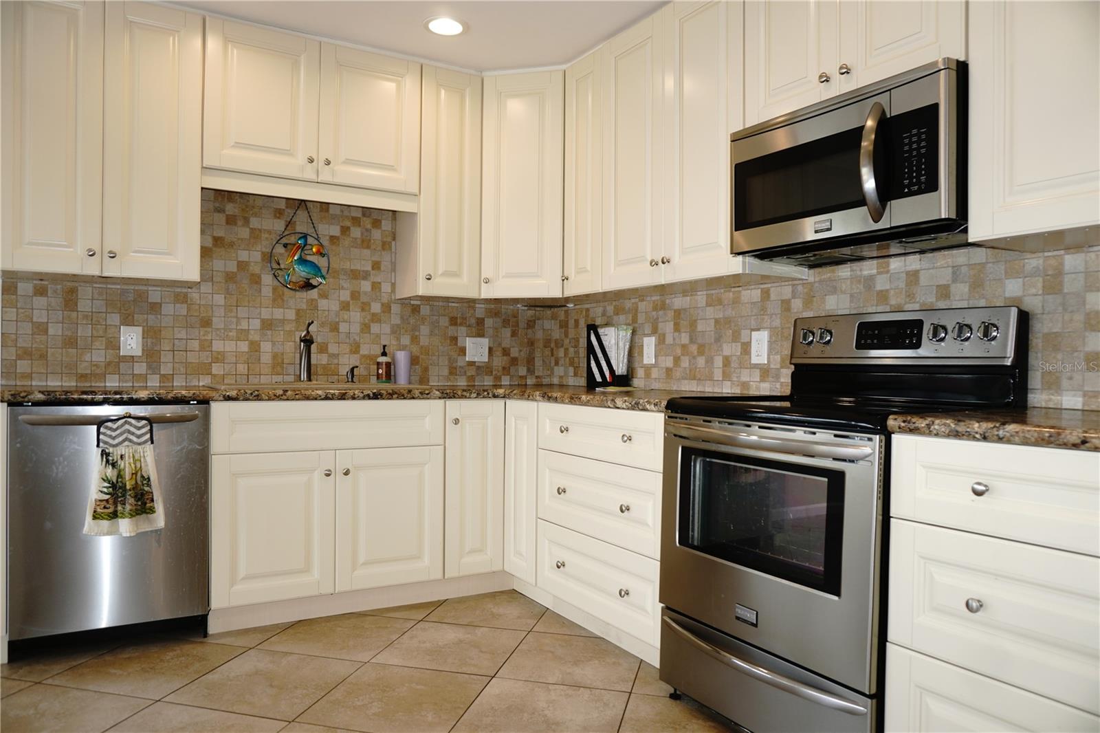 4330 TAHITIAN GARDENS CIR #E, HOLIDAY, FL, 34691