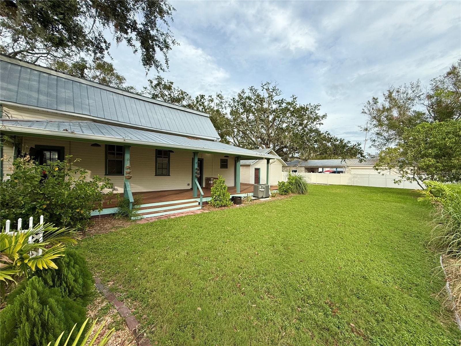 7002 SHAMROCK RD S, TAMPA, FL, 33616