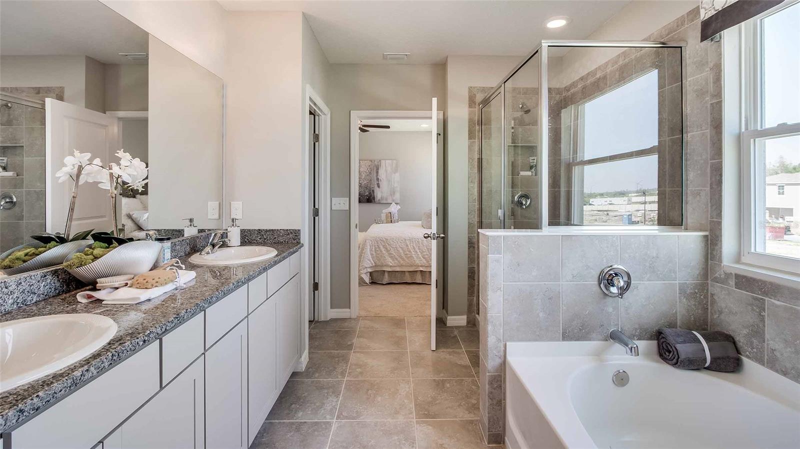 36207 HILLRIDGE TRL, ZEPHYRHILLS, FL, 33541