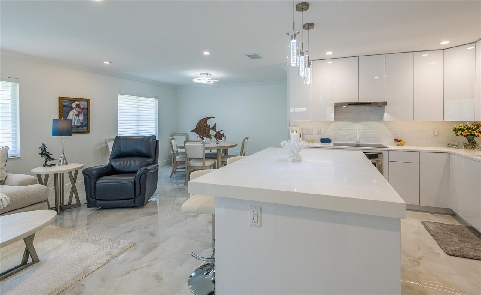 1900 BENJAMIN FRANKLIN DR #V11, SARASOTA, FL, 34236