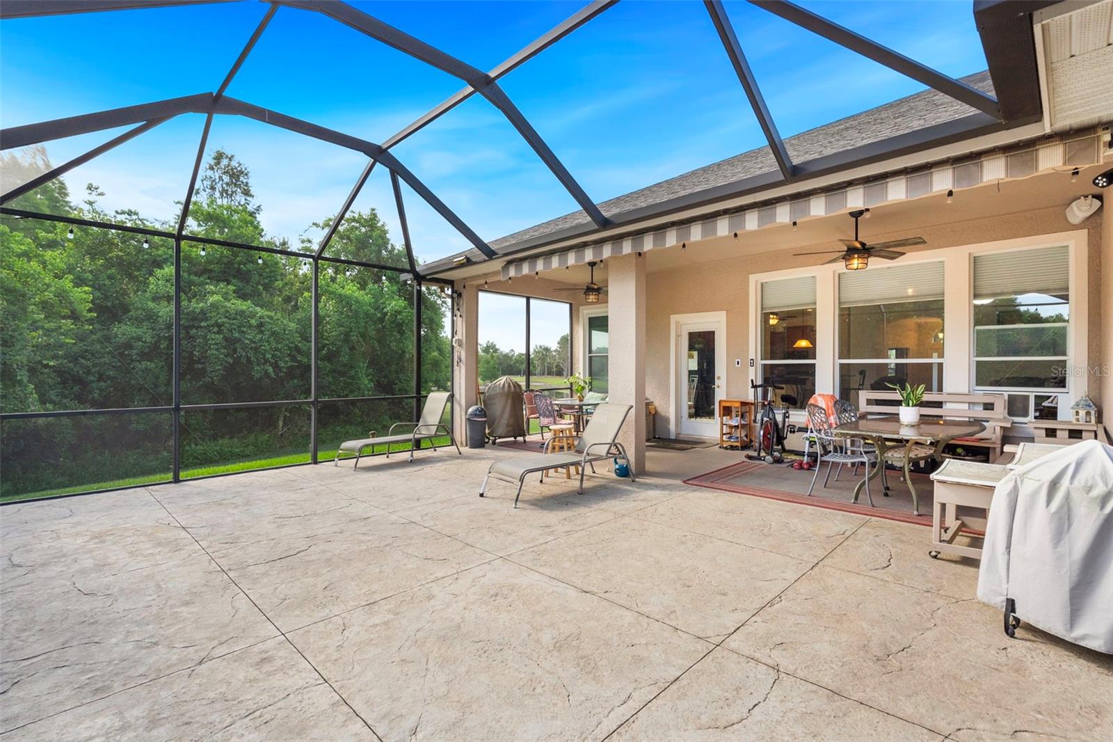 8434 WESTERLAND DR, LAND O LAKES, FL, 34637