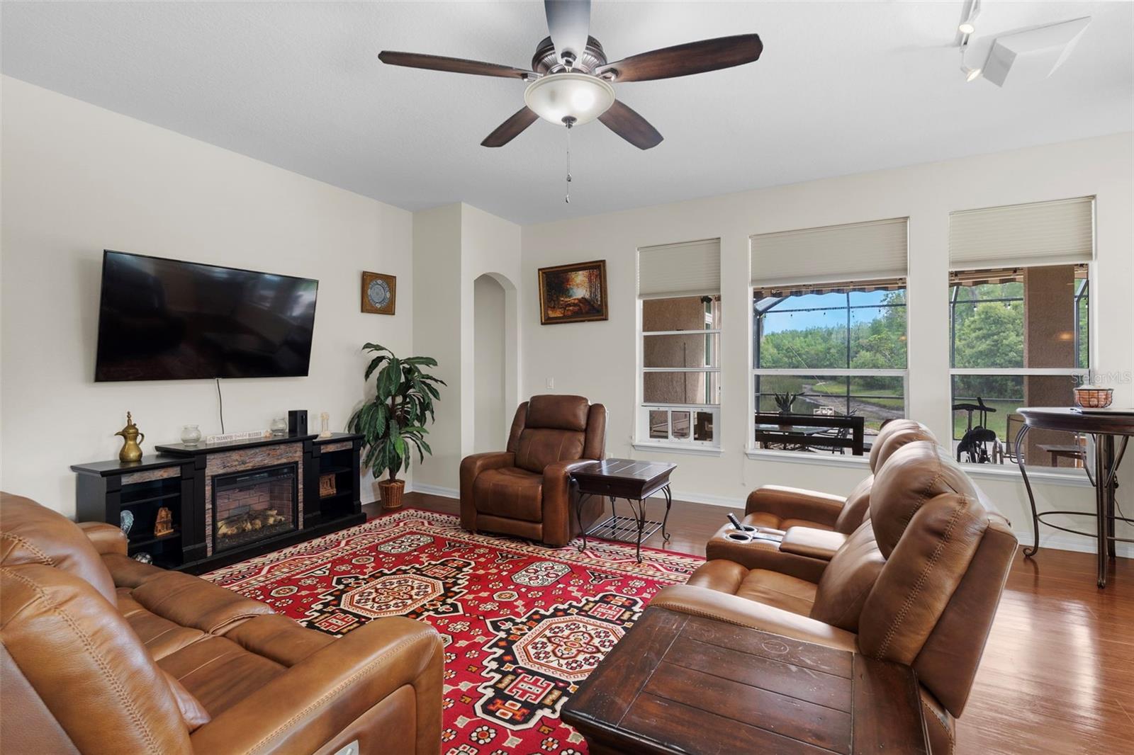 8434 WESTERLAND DR, LAND O LAKES, FL, 34637