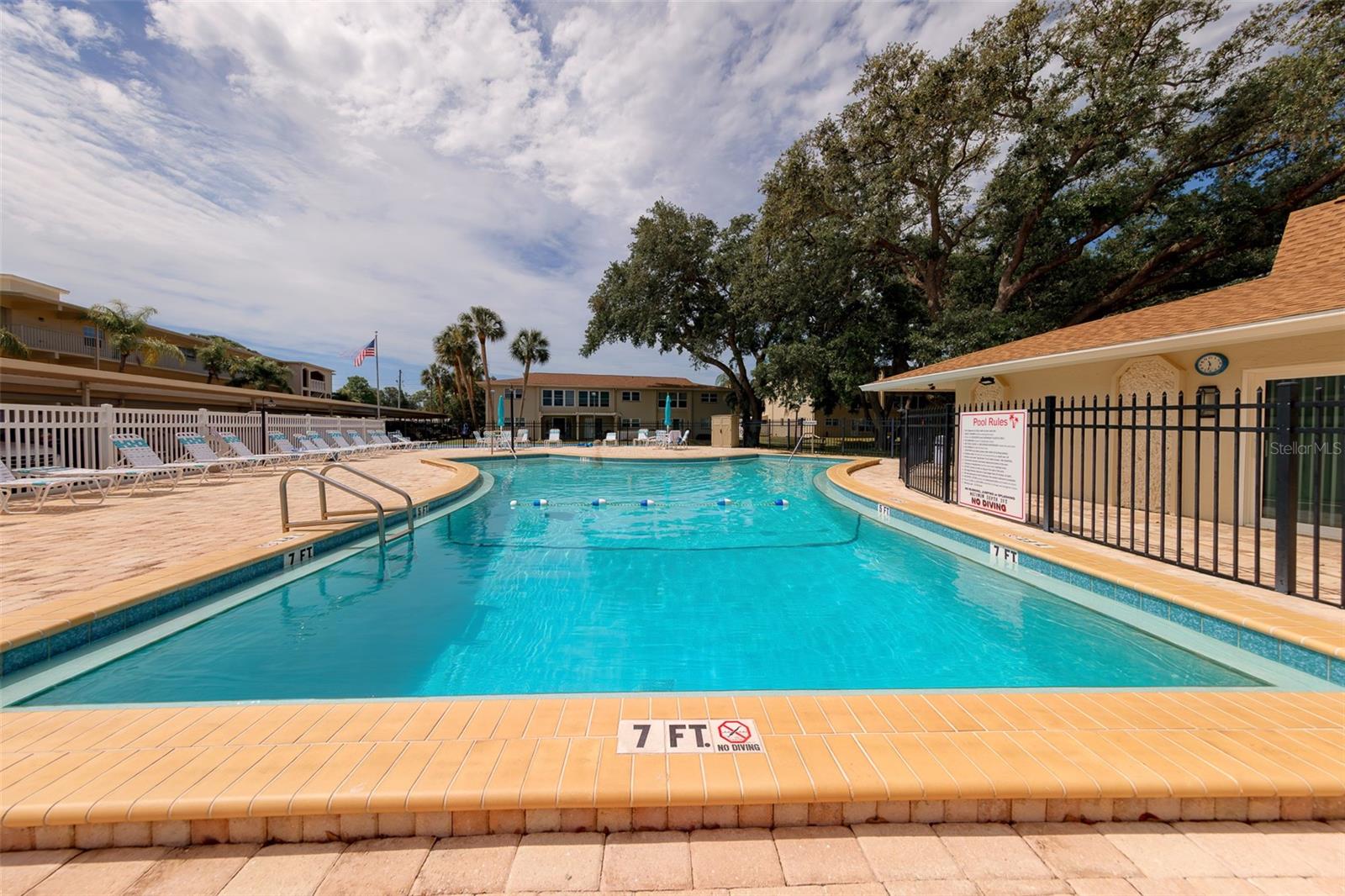946 VIRGINIA ST #107, DUNEDIN, FL, 34698