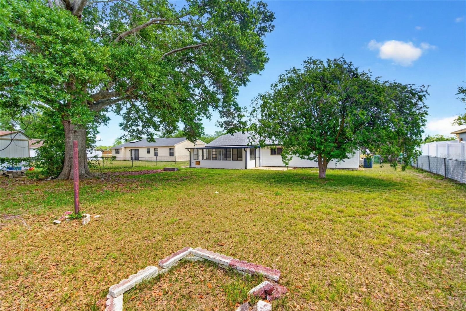 329 OAK TRACK DR, OCALA, FL, 34472