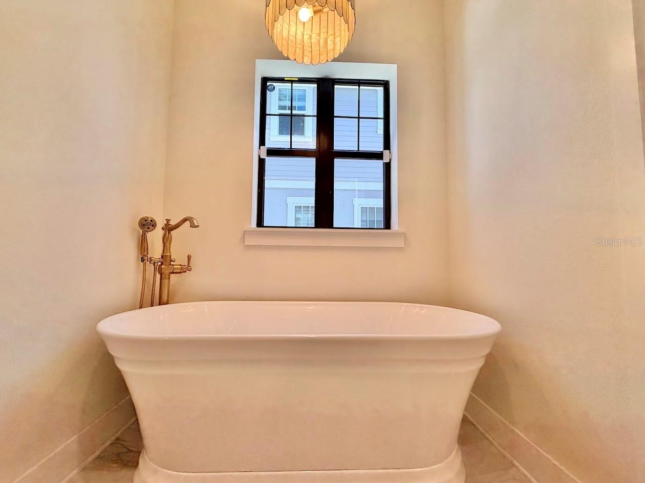 709 GARDEN WEST TER, WINTER GARDEN, FL, 34787