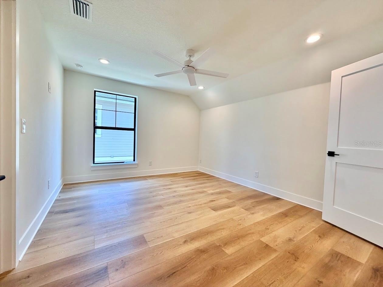 709 GARDEN WEST TER, WINTER GARDEN, FL, 34787