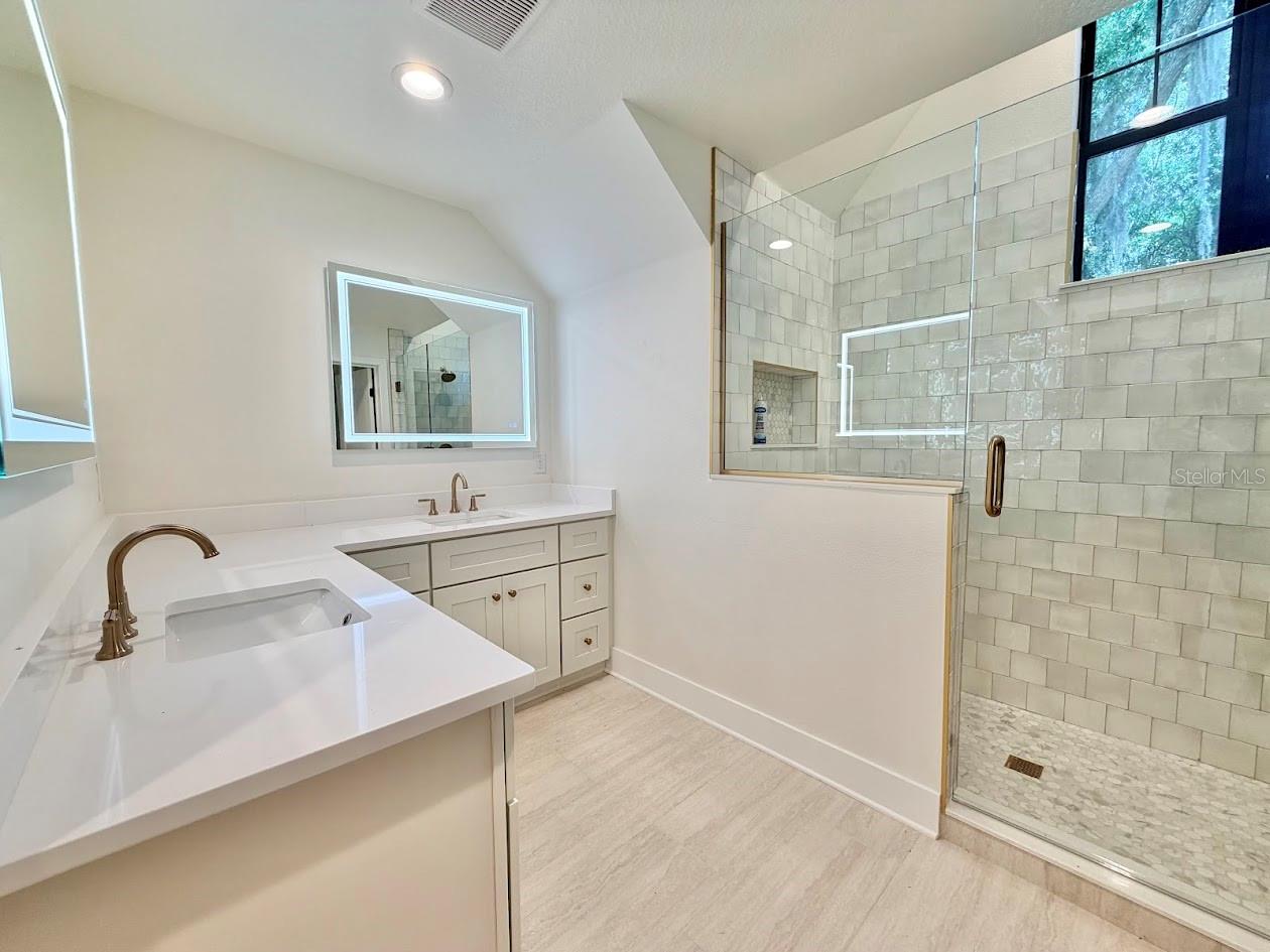 709 GARDEN WEST TER, WINTER GARDEN, FL, 34787