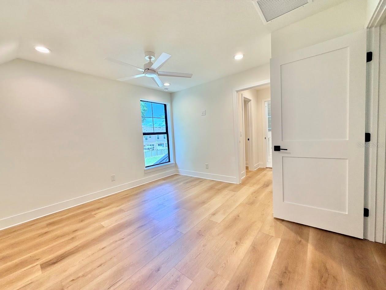 709 GARDEN WEST TER, WINTER GARDEN, FL, 34787