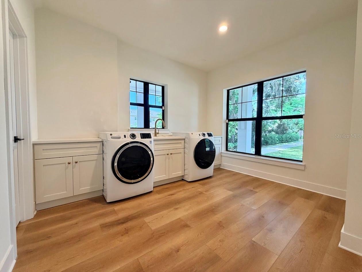 709 GARDEN WEST TER, WINTER GARDEN, FL, 34787