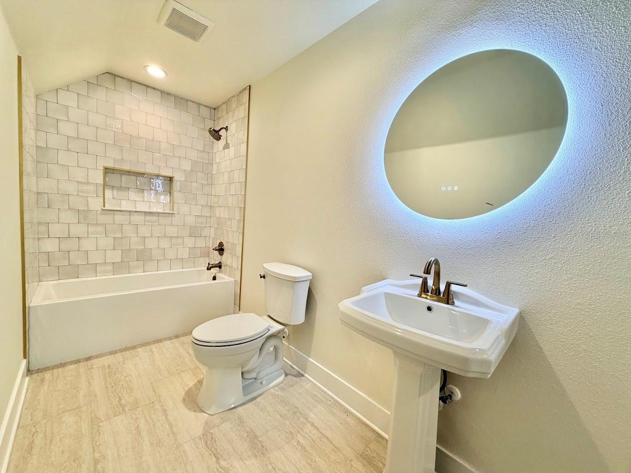 709 GARDEN WEST TER, WINTER GARDEN, FL, 34787