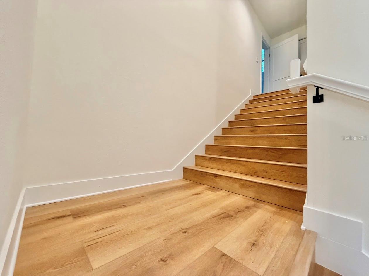 709 GARDEN WEST TER, WINTER GARDEN, FL, 34787