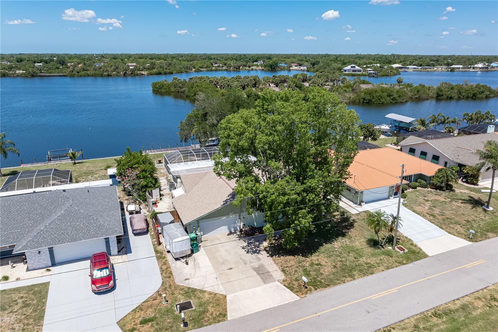 174 SPRING LAKE BLVD NW, PORT CHARLOTTE, FL, 33952