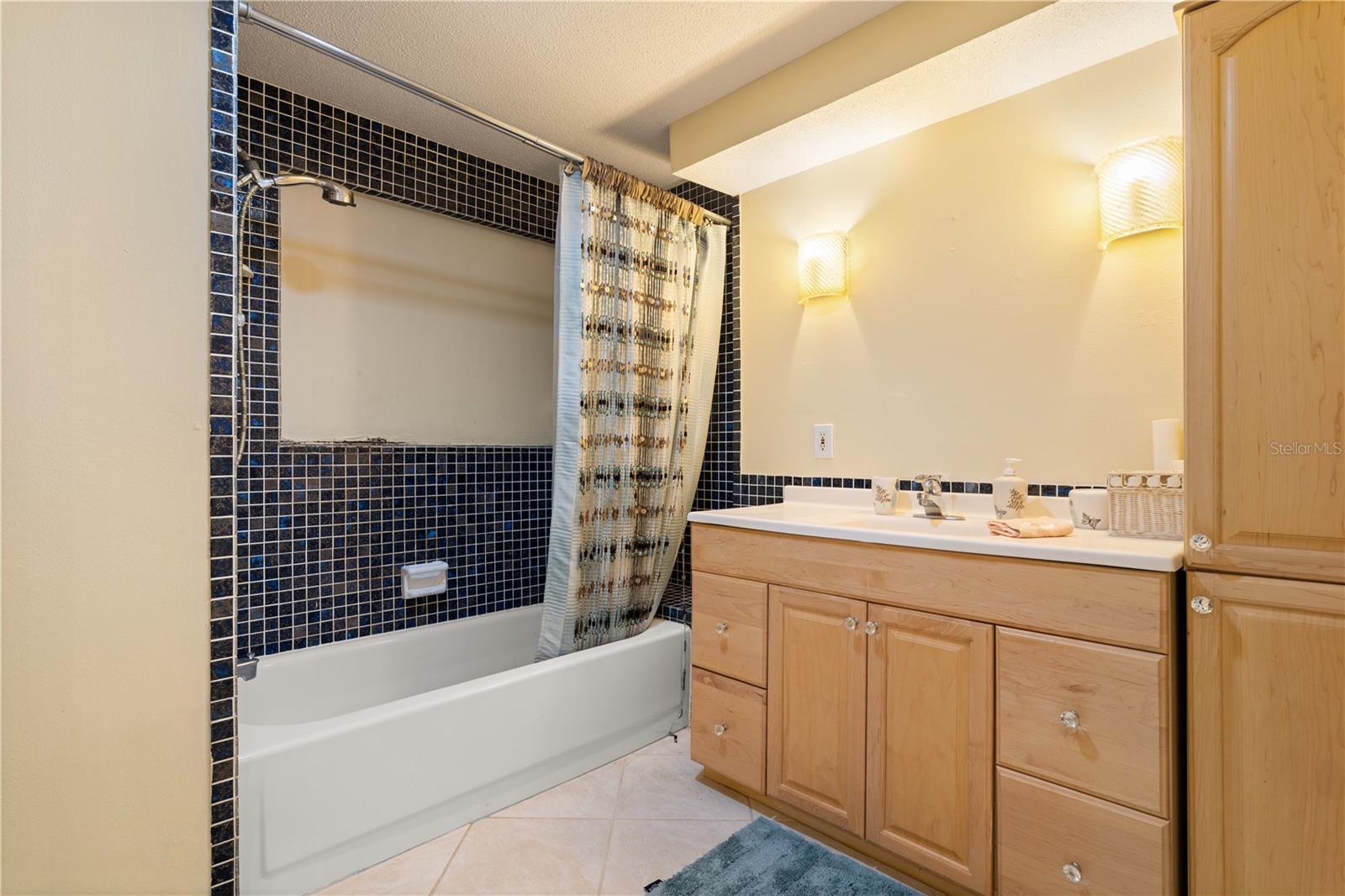 174 SPRING LAKE BLVD NW, PORT CHARLOTTE, FL, 33952