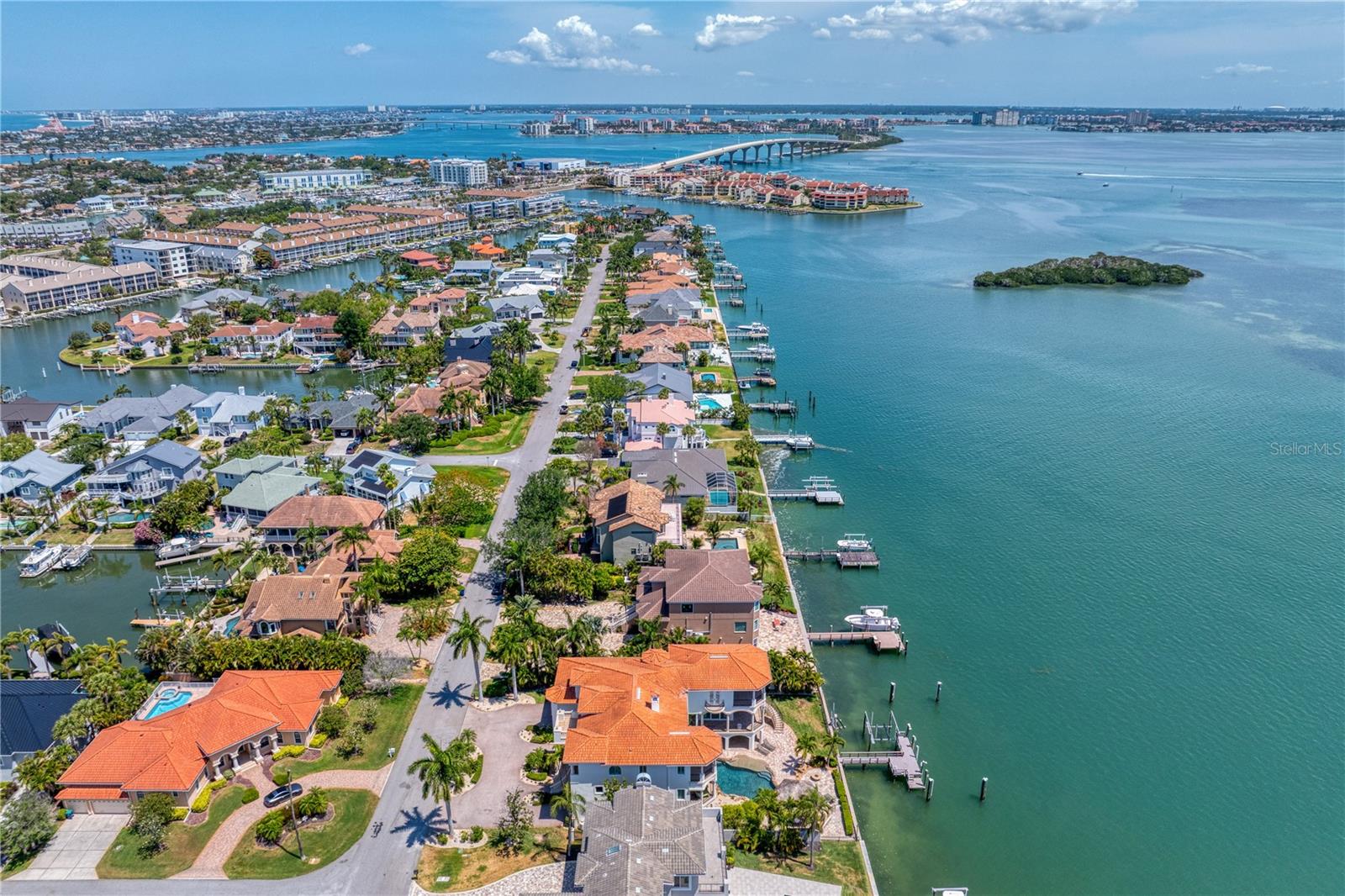611 1ST AVE S, TIERRA VERDE, FL, 33715