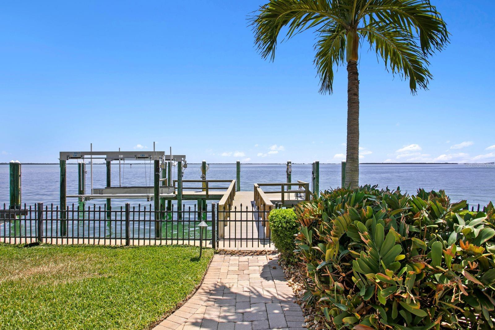 611 1ST AVE S, TIERRA VERDE, FL, 33715