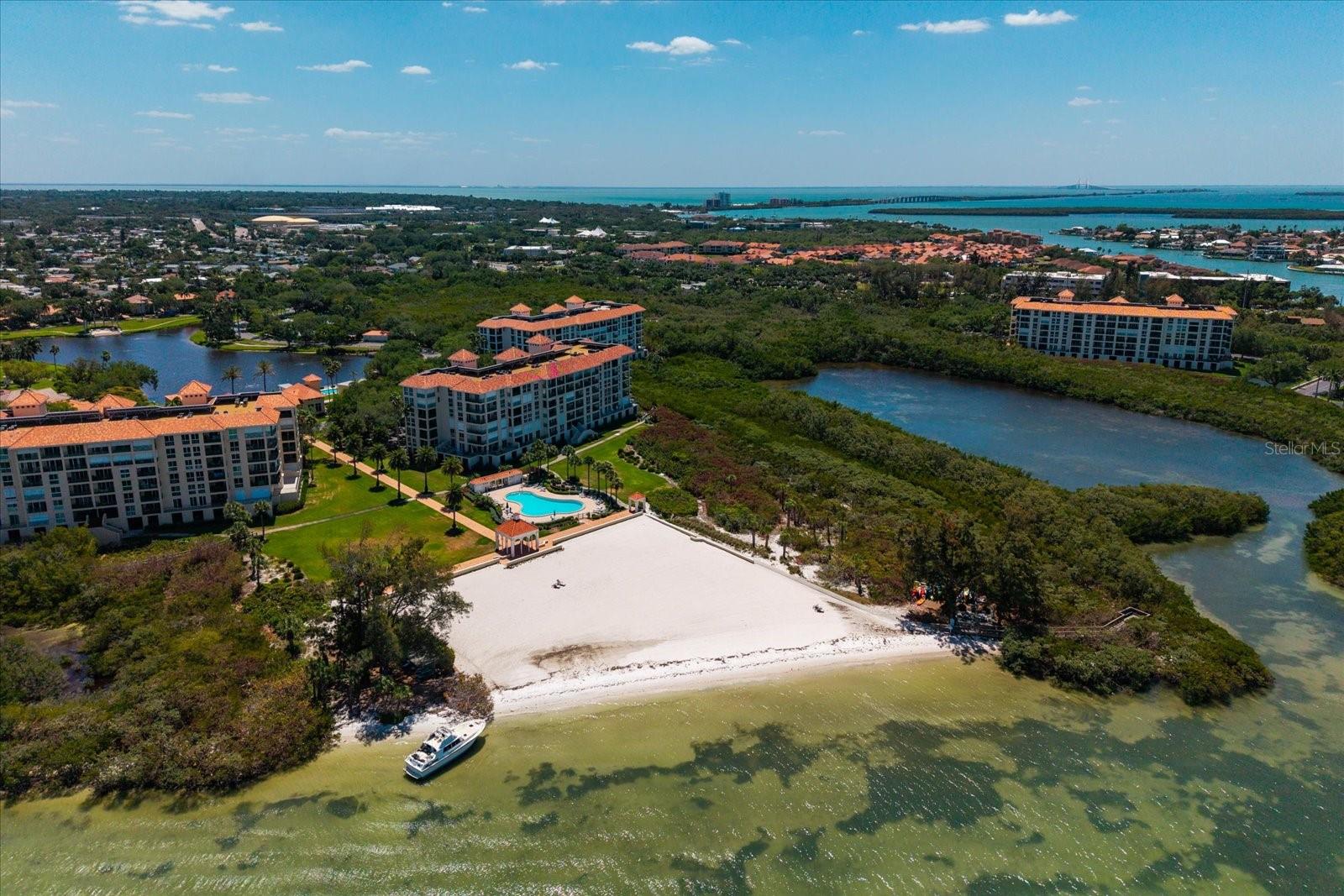 4801 OSPREY DR S #207, ST PETERSBURG, FL, 33711