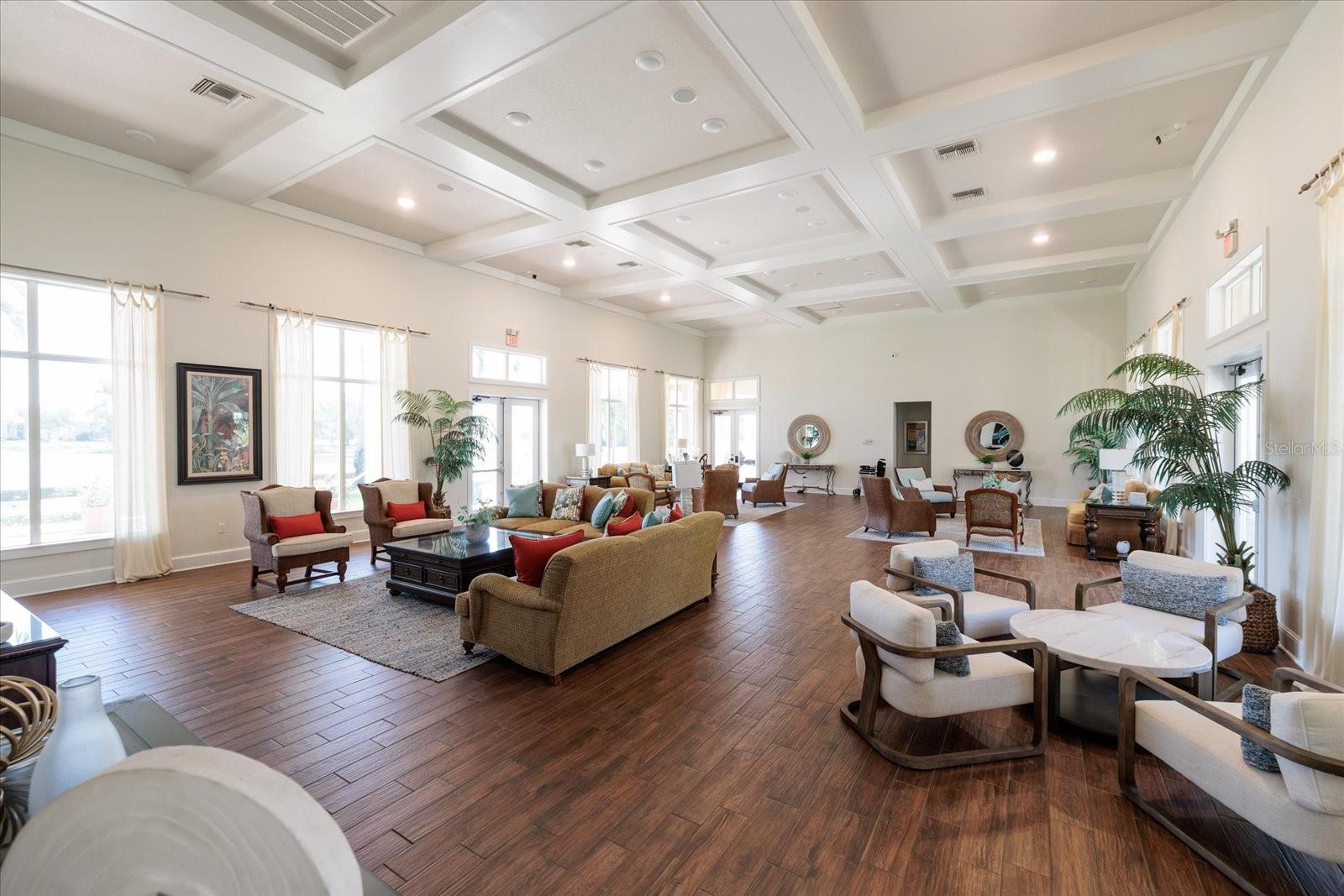 4801 OSPREY DR S #207, ST PETERSBURG, FL, 33711