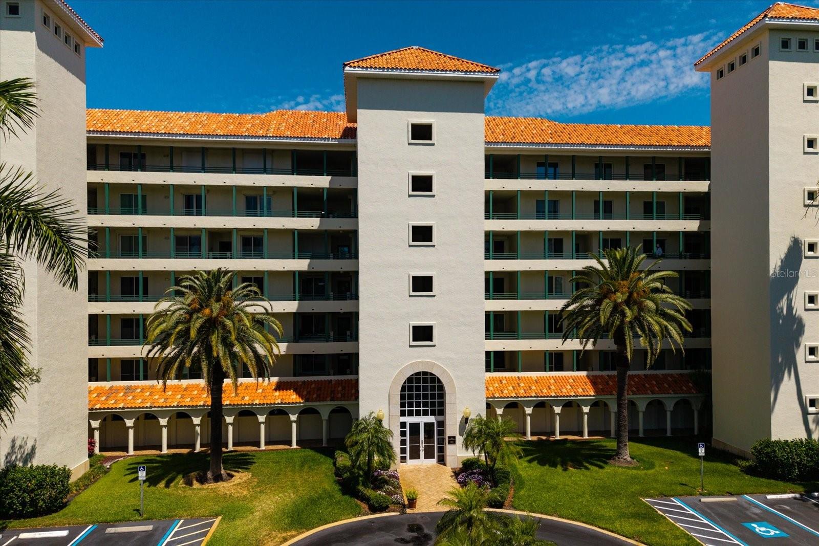 4801 OSPREY DR S #207, ST PETERSBURG, FL, 33711