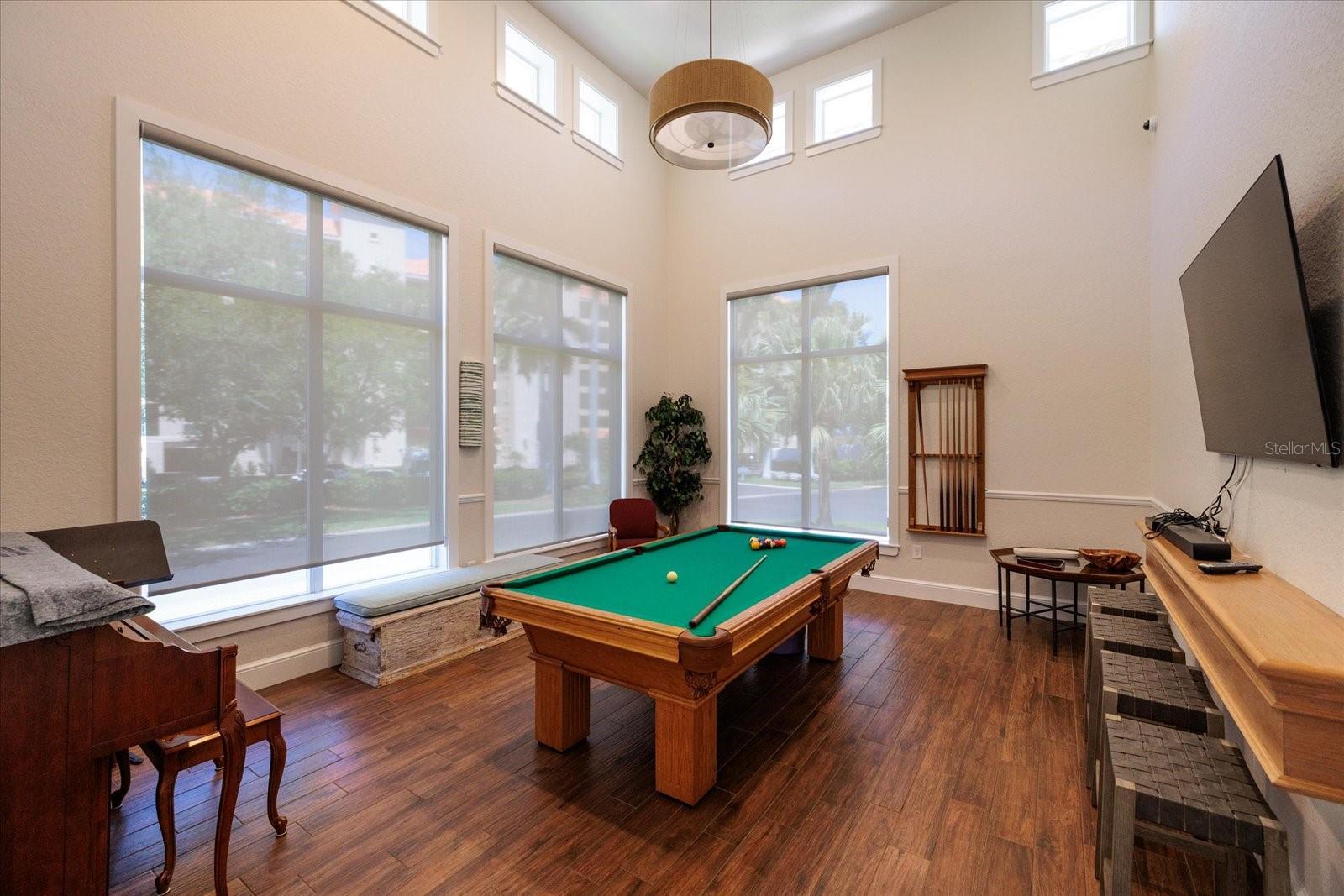 4801 OSPREY DR S #207, ST PETERSBURG, FL, 33711
