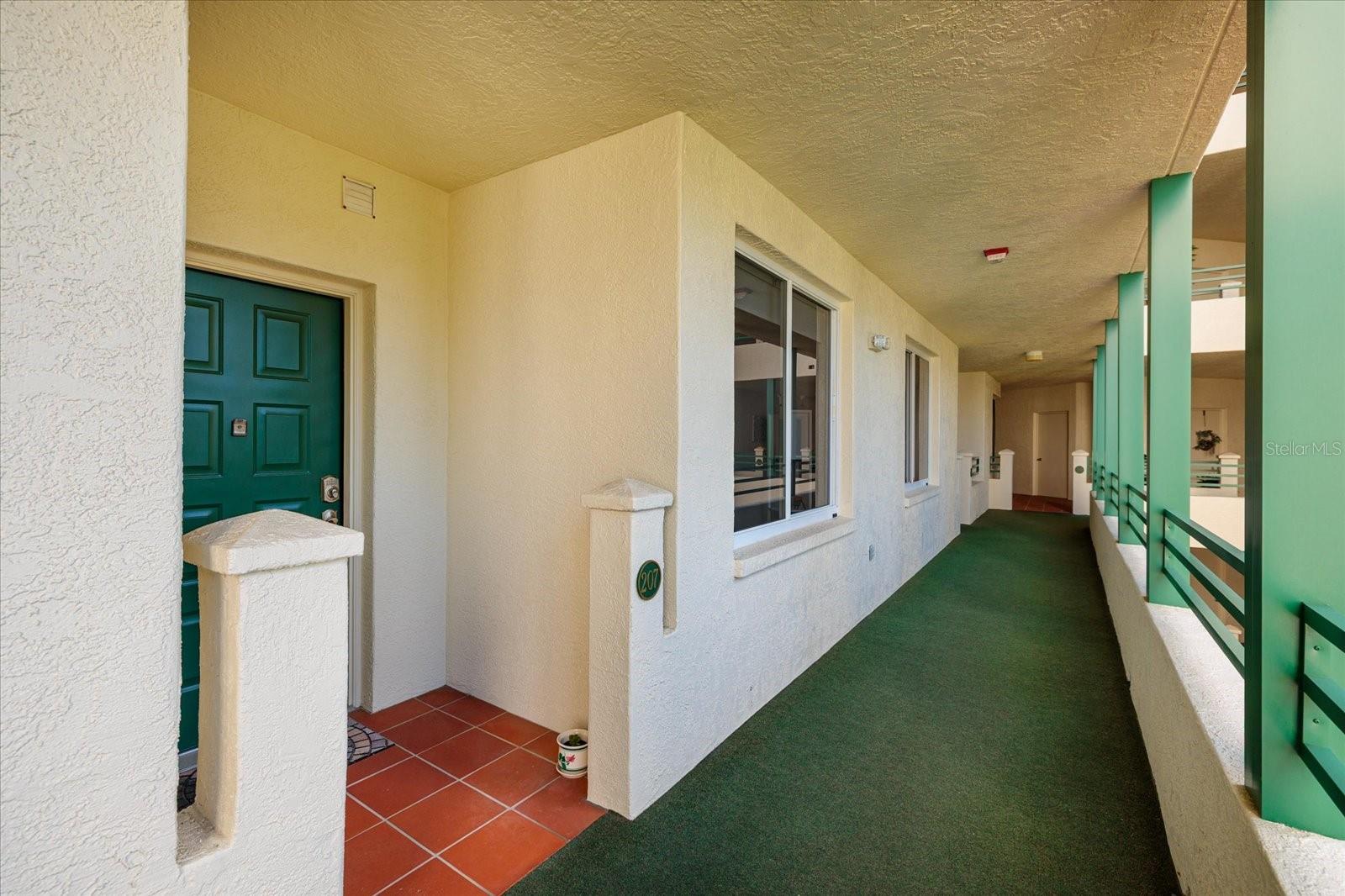 4801 OSPREY DR S #207, ST PETERSBURG, FL, 33711