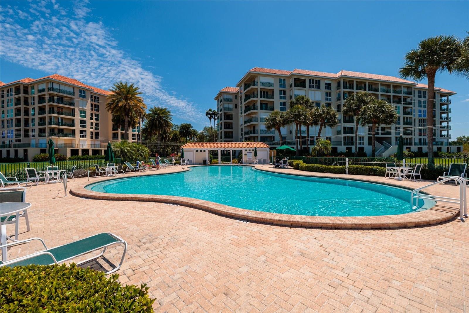 4801 OSPREY DR S #207, ST PETERSBURG, FL, 33711