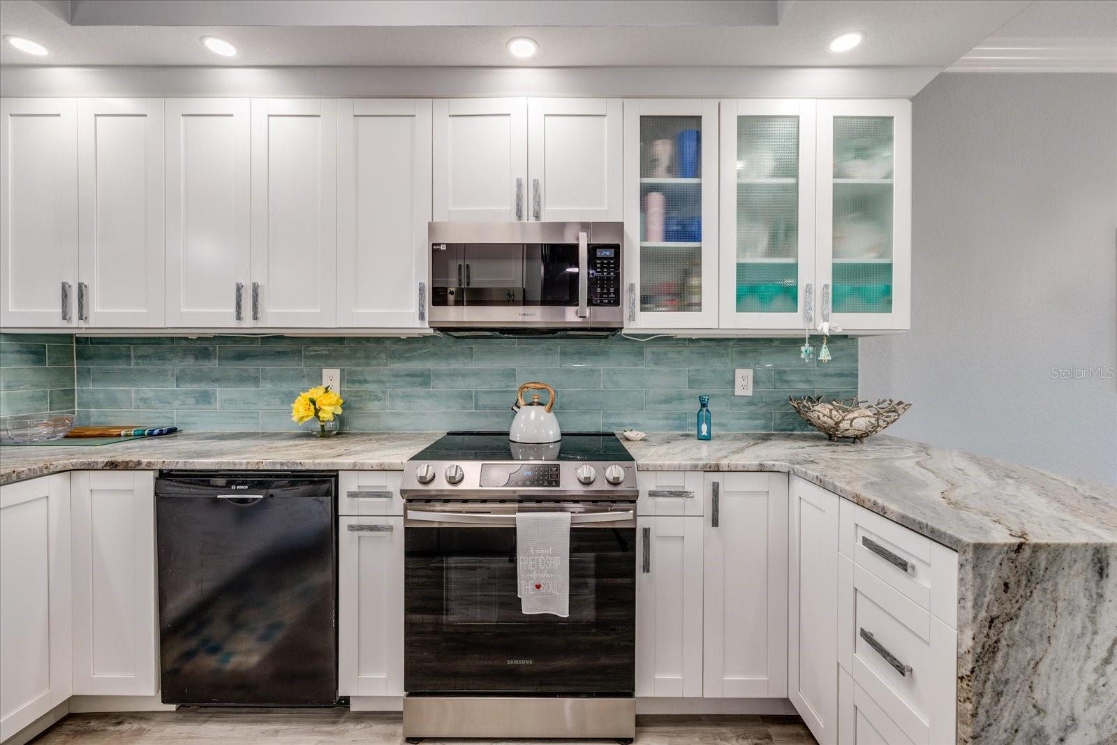 4801 OSPREY DR S #207, ST PETERSBURG, FL, 33711