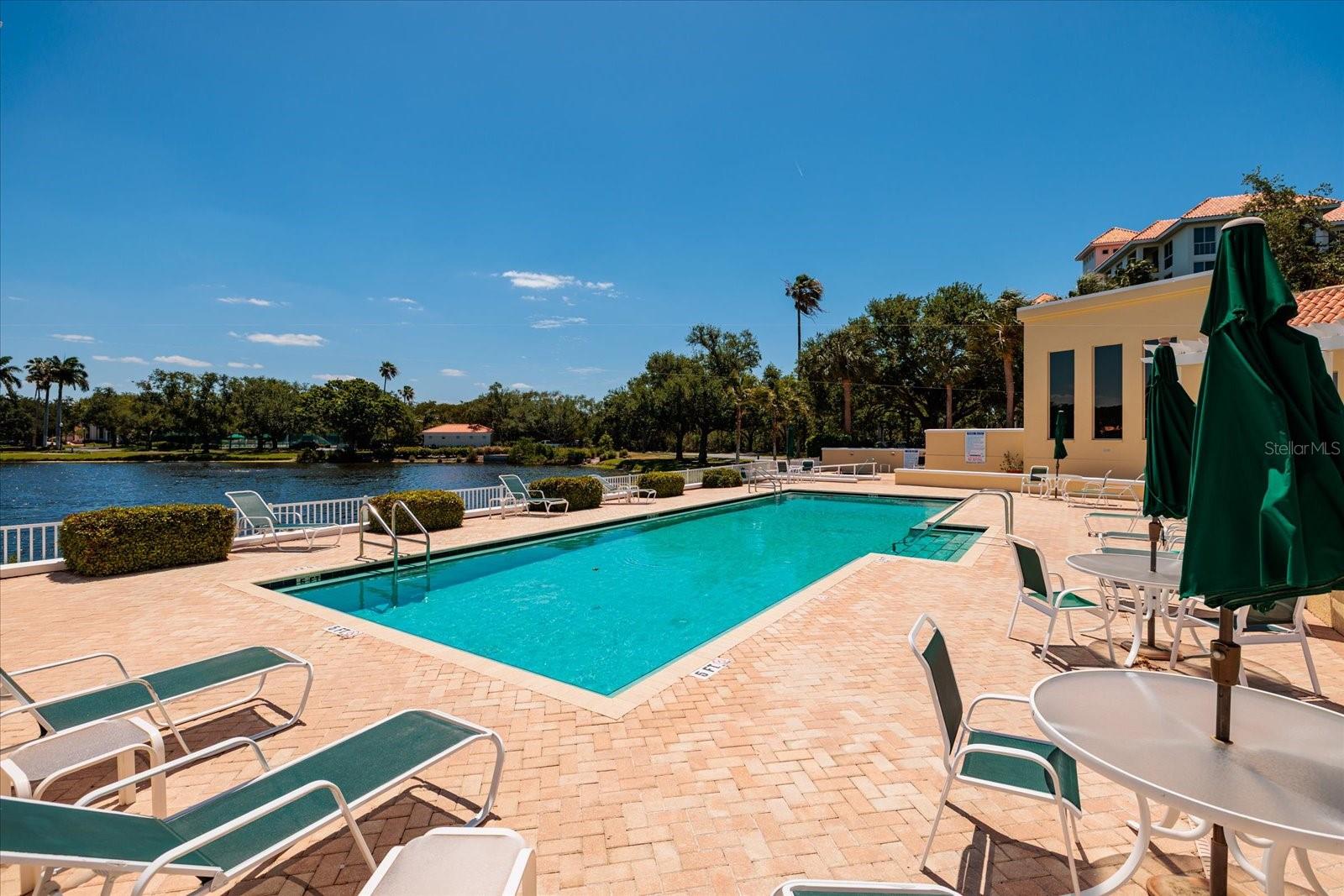 4801 OSPREY DR S #207, ST PETERSBURG, FL, 33711