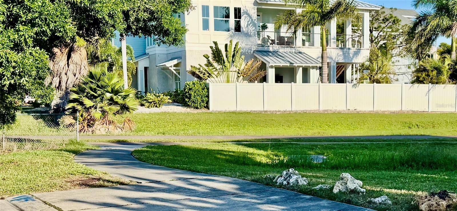 501 PALM AVE, PALM HARBOR, FL, 34683