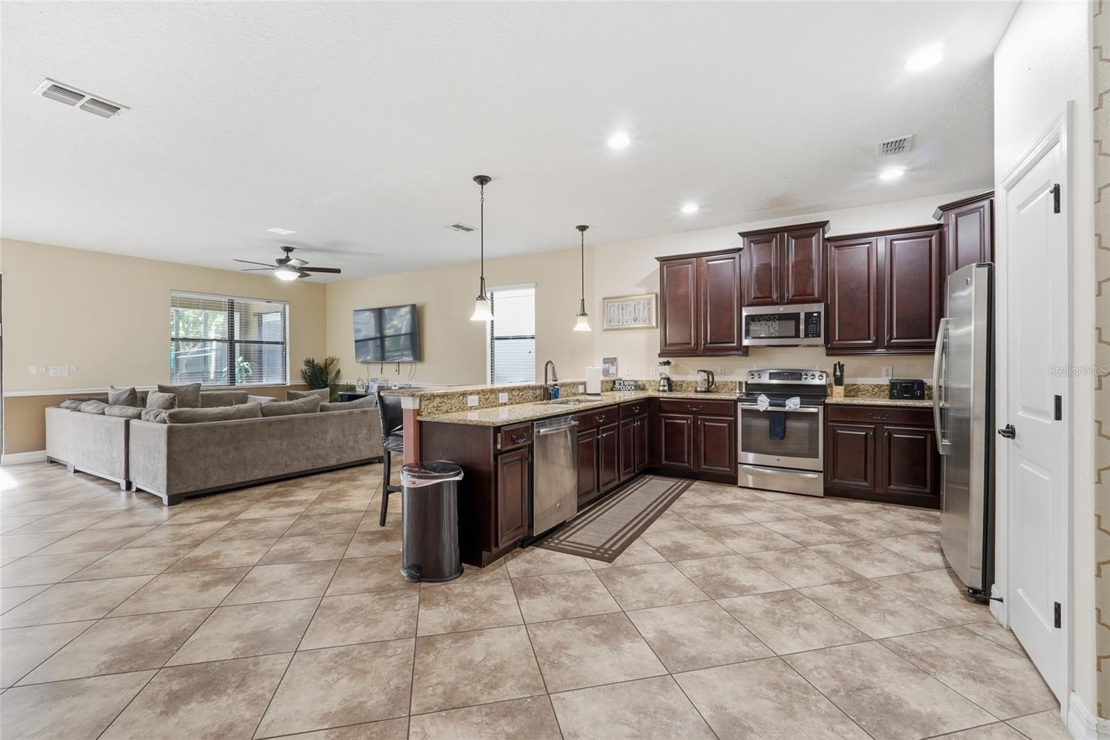 1414 THUNDERBIRD RD, DAVENPORT, FL, 33896