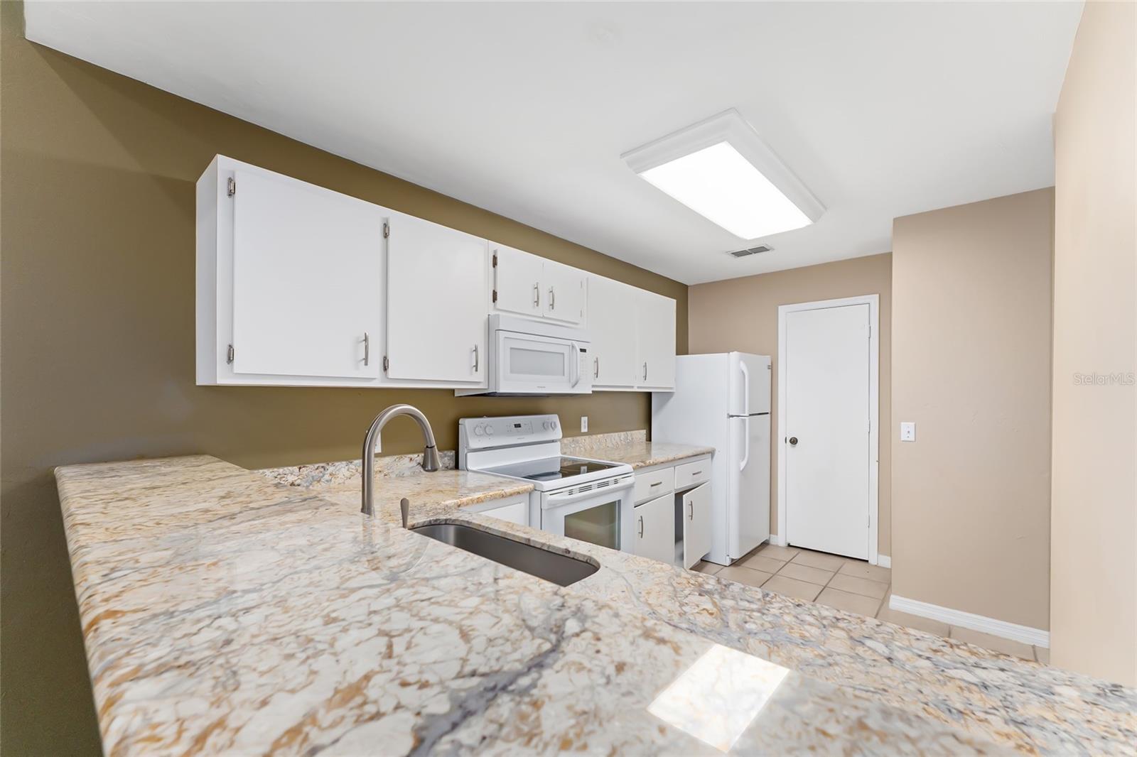 4700 SW ARCHER RD #13, GAINESVILLE, FL, 32608