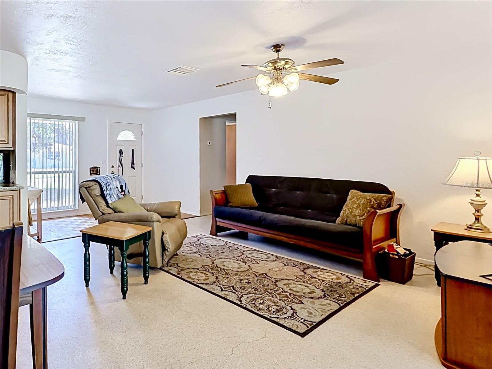 211 NW MONROE CIR N, ST PETERSBURG, FL, 33702