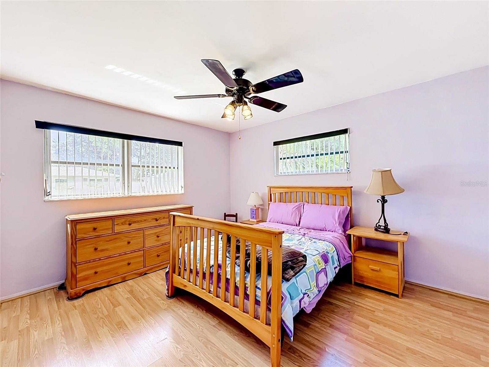 211 NW MONROE CIR N, ST PETERSBURG, FL, 33702