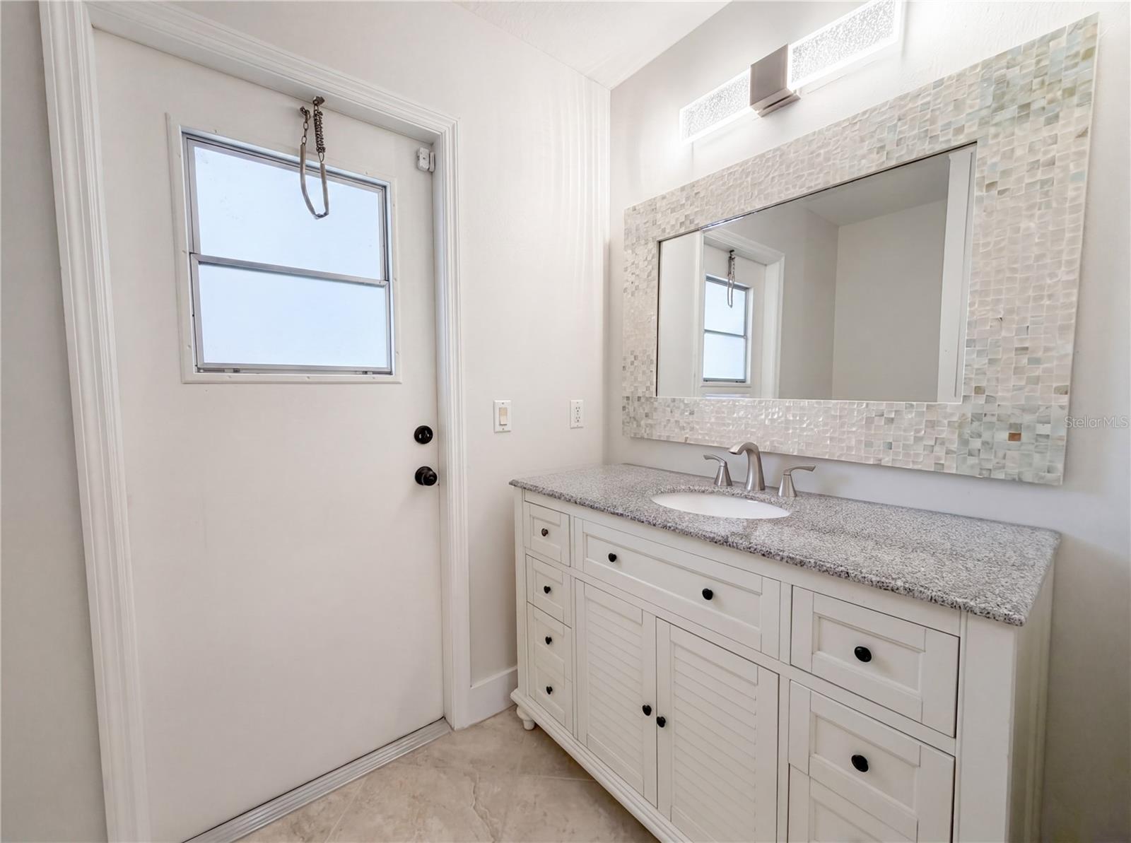 212 WASHINGTON AVE, OSPREY, FL, 34229
