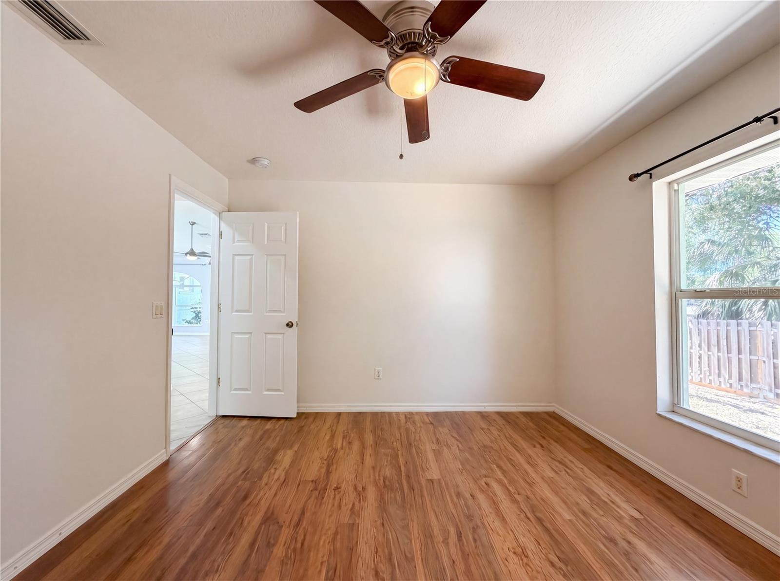 212 WASHINGTON AVE, OSPREY, FL, 34229