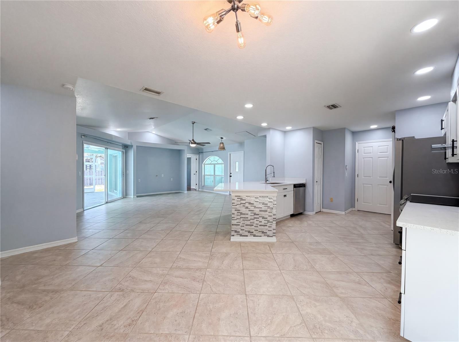 212 WASHINGTON AVE, OSPREY, FL, 34229