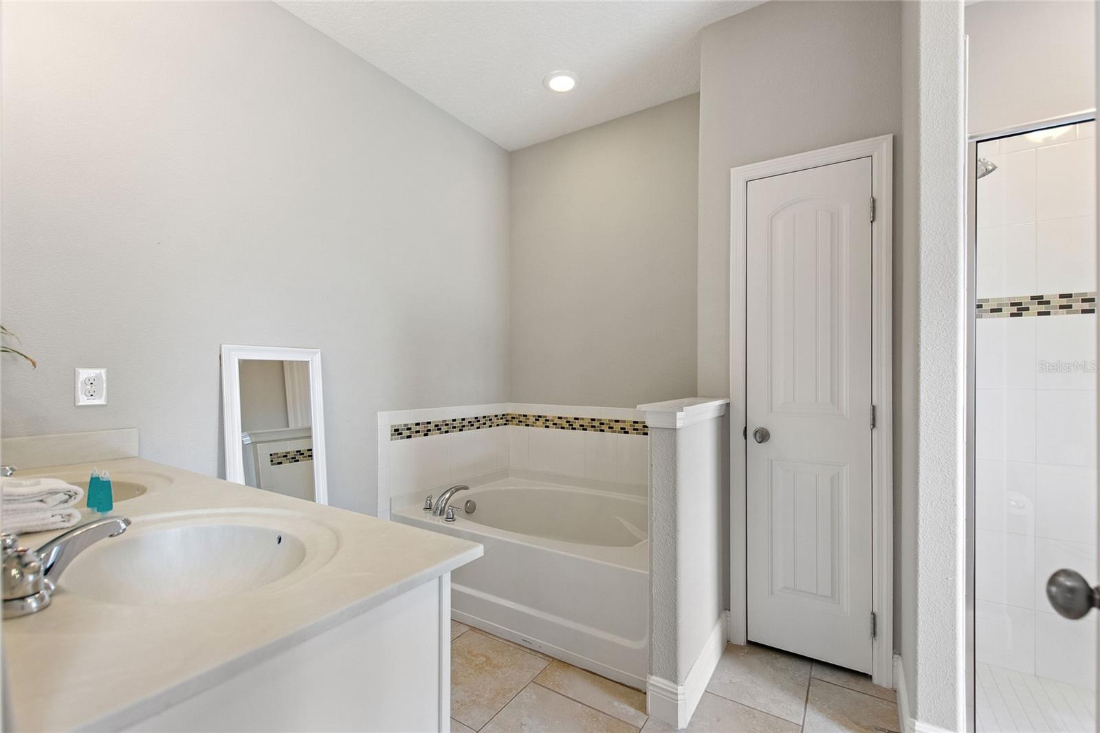 5368 OAKBOURNE AVE, DAVENPORT, FL, 33837