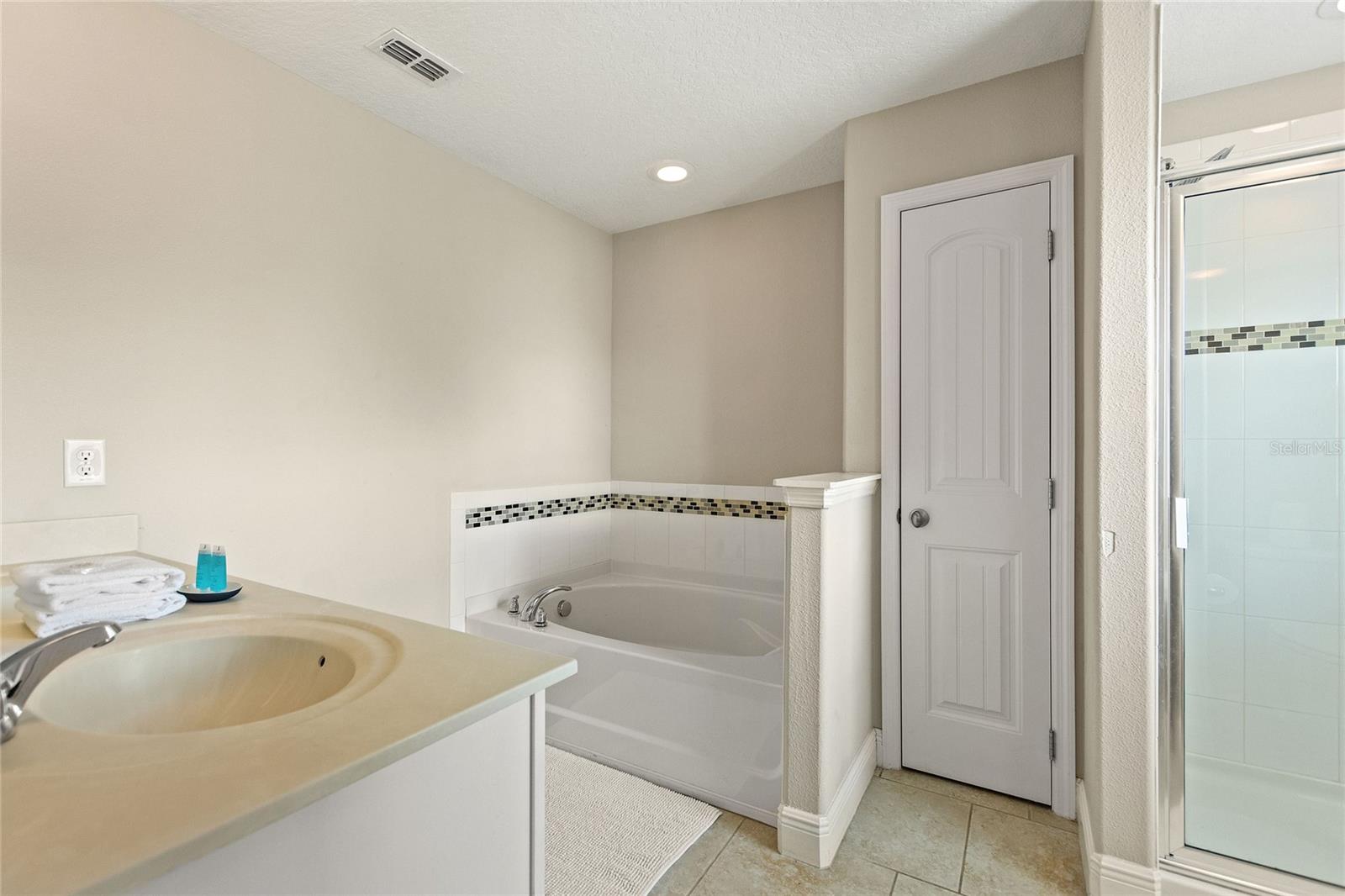5368 OAKBOURNE AVE, DAVENPORT, FL, 33837