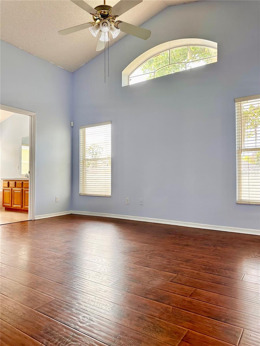 8214 WOODSWORTH DR, ORLANDO, FL, 32817