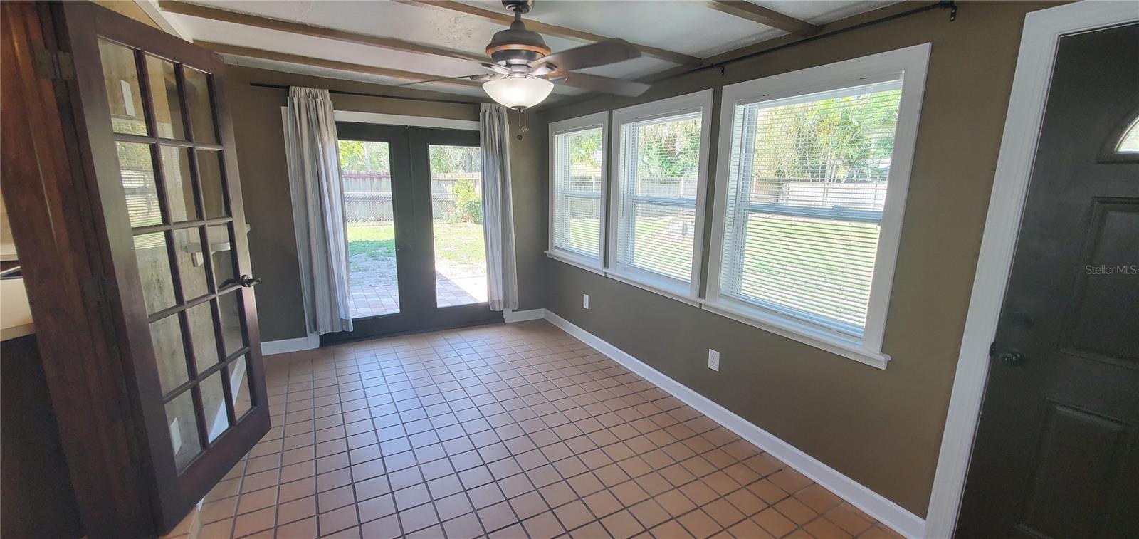 2848 E MARK DR, SARASOTA, FL, 34232