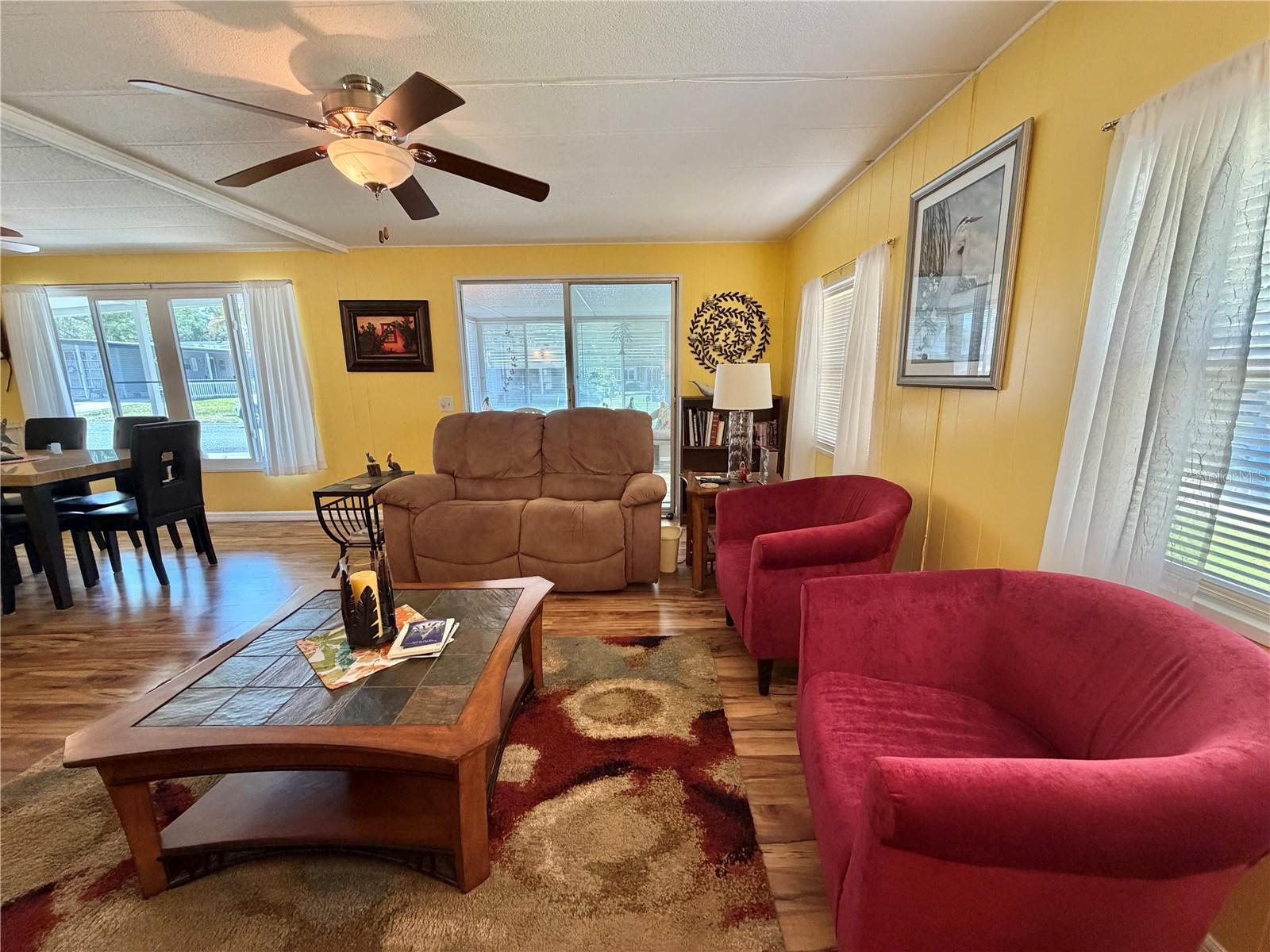 126 CHESTNUT ST, LEESBURG, FL, 34748