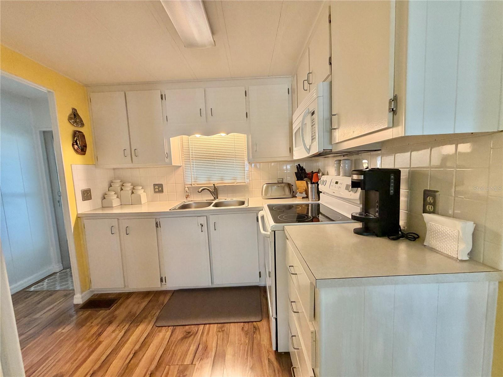 126 CHESTNUT ST, LEESBURG, FL, 34748