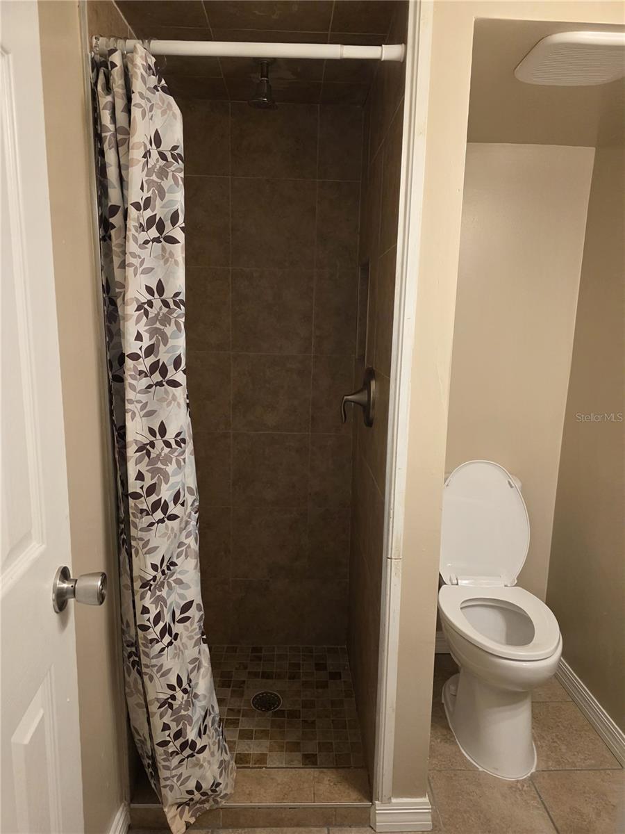 23737 LAKE AVE, SORRENTO, FL, 32776
