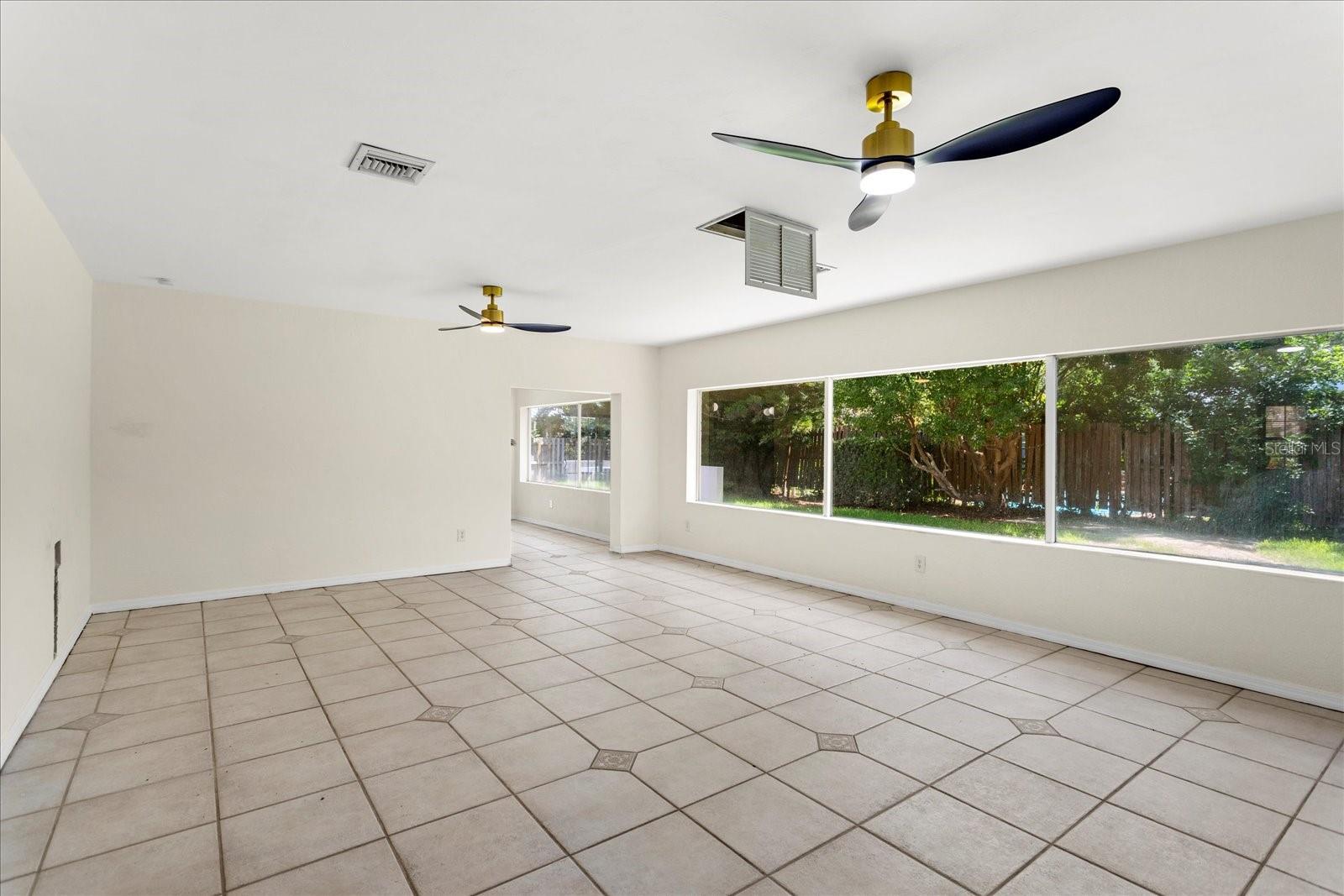 105 JOHN ANDERSON DR, ORMOND BEACH, FL, 32176
